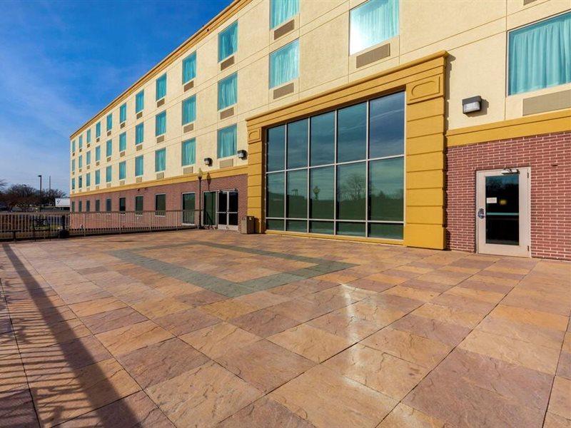 Comfort Suites Manassas Battlefield Park Экстерьер фото