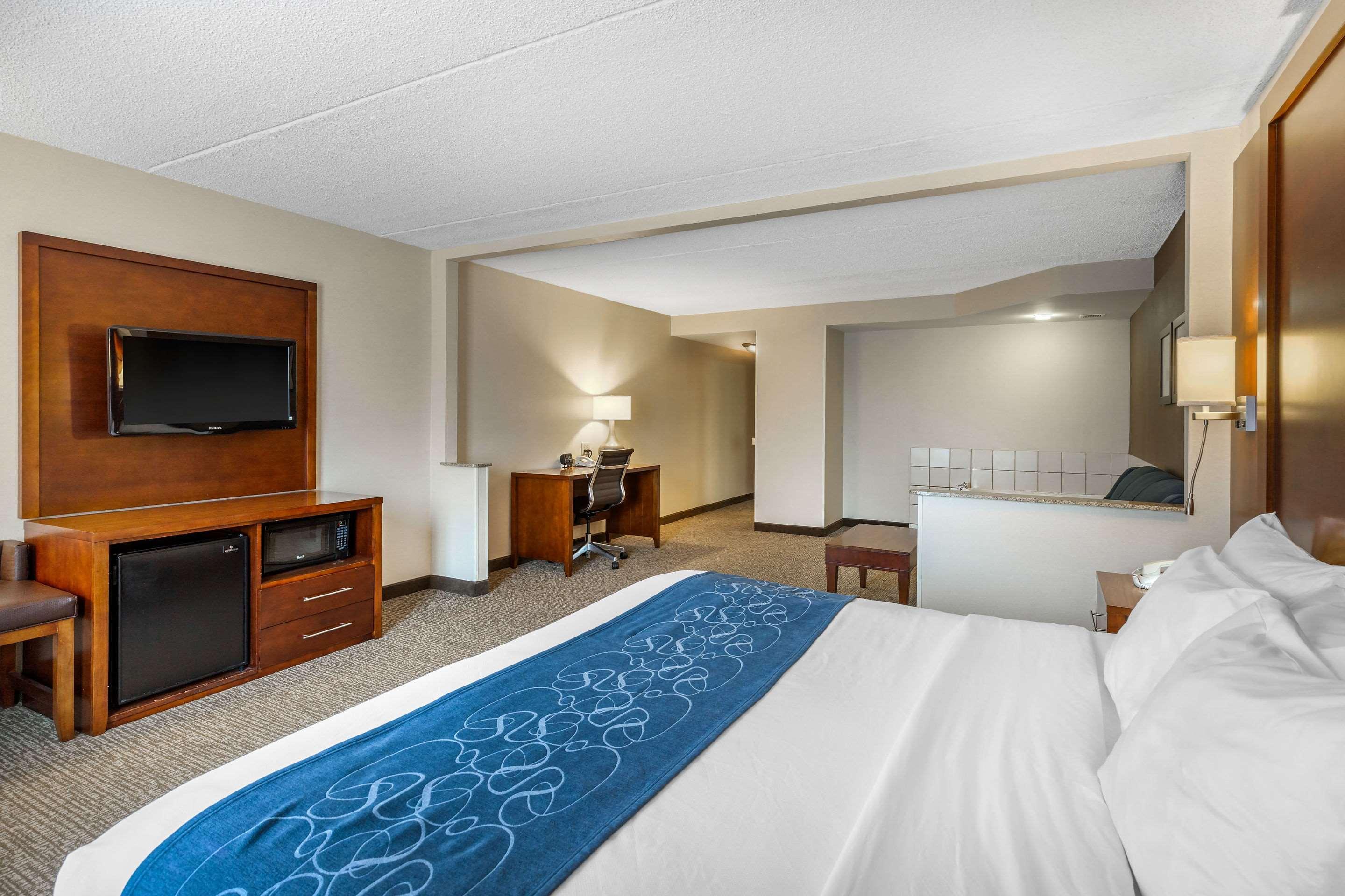 Comfort Suites Manassas Battlefield Park Экстерьер фото